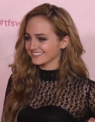 Sophie Reynolds Height