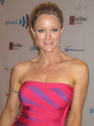 Teri Polo Height