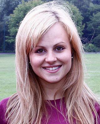 Tina O'Brien Height