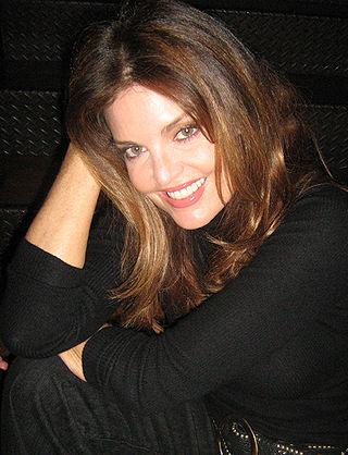 Tracy Scoggins Height