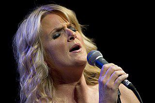 Trisha Yearwood Height