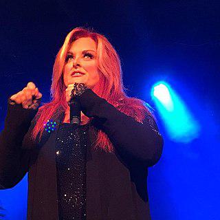 Wynonna Judd Height