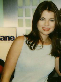 Yasmine Bleeth Height